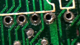 Amiga 500+ corroded motherboard repair - battery leakage