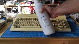 Retrobrighting my Amiga 1200